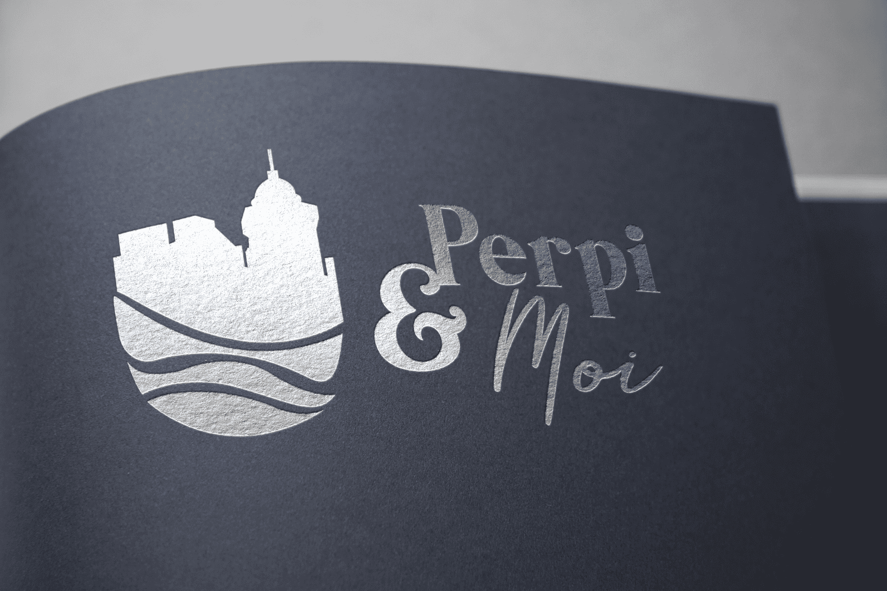 web-design-graphisme-digital-UX-SEO-logo-création-contenu-marque
